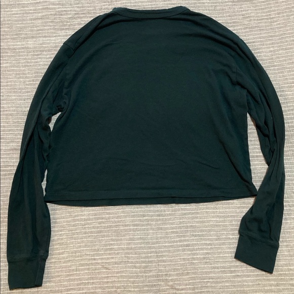 Aritzia Sunday Best dark green shirt - Picture 2 of 4